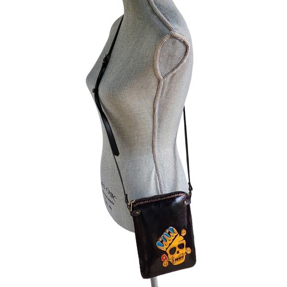 Day of the Dead Black Leather Skull Crossbody Bag Gold Studs Festival Goth NEW - Picture 4 of 11